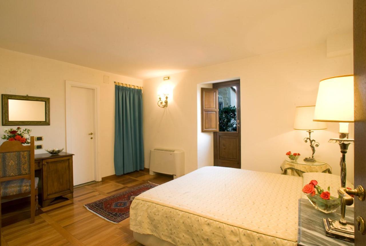 Hotel Scilla Sovana Εξωτερικό φωτογραφία